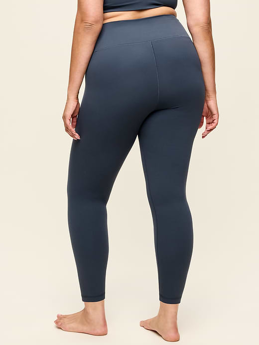 Old Navy High-Waisted StudioSmooth 7/8 Leggings — photo 10