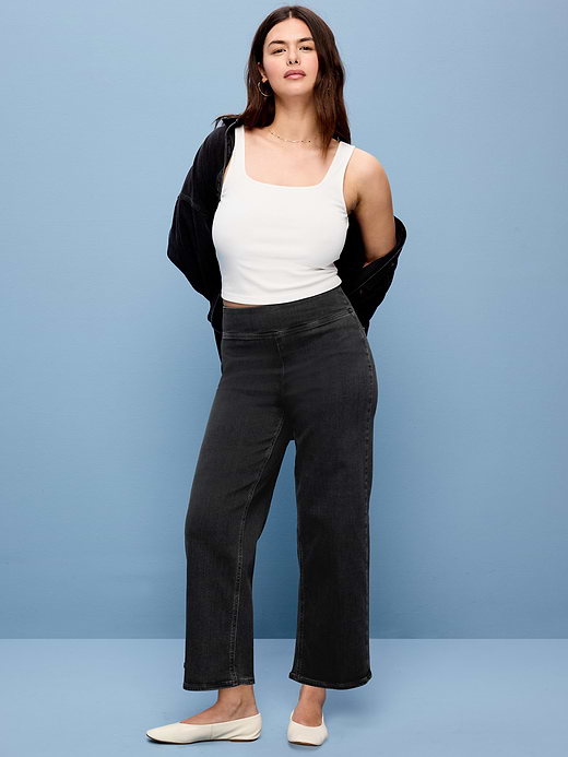 Old Navy High-Waisted Weekender Pull-On Crop Wide-Leg Jeans — photo 7