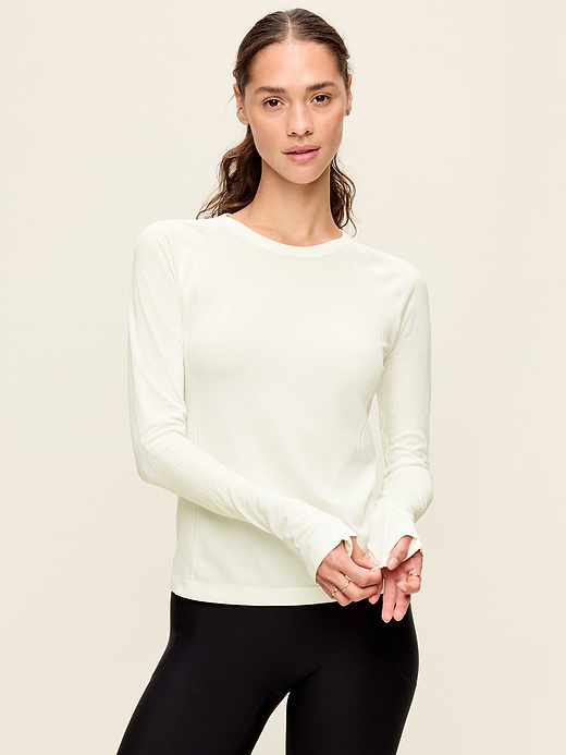 Old Navy Fluid Seamless Fitted Top — photo 1