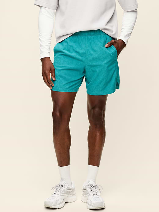 Old Navy StretchTech Workout Shorts -- 7-inch inseam — photo 1