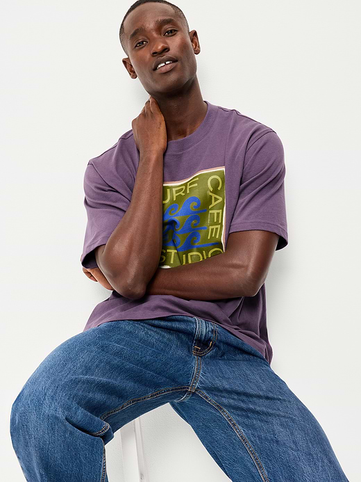 Old Navy Heavyweight Graphic T-Shirt — photo 4