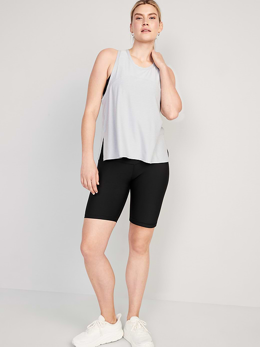 Old Navy Maternity Full-Panel PowerSoft Postpartum Support Biker Shorts -- 8-inch inseam — photo 4