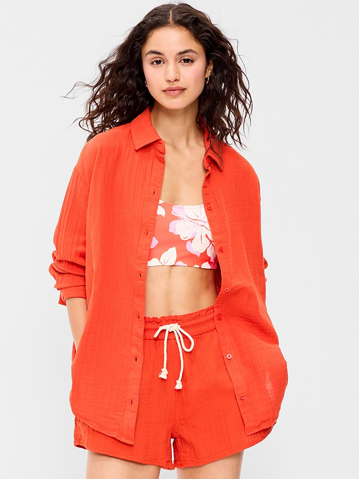 Old Navy Open-Back Crinkle Gauze Button-Down Shirt — photo 4