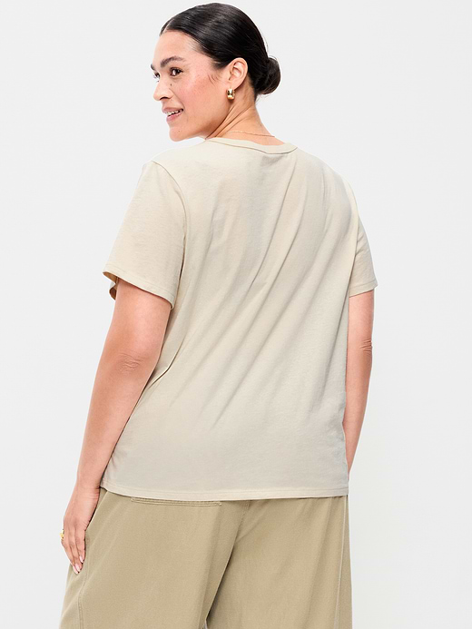 Old Navy EveryWear Crew-Neck Graphic T-Shirt — photo 8