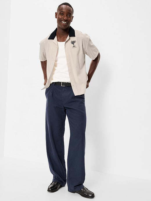 Old Navy Short-Sleeve Heavyweight Graphic Shirt — photo 4