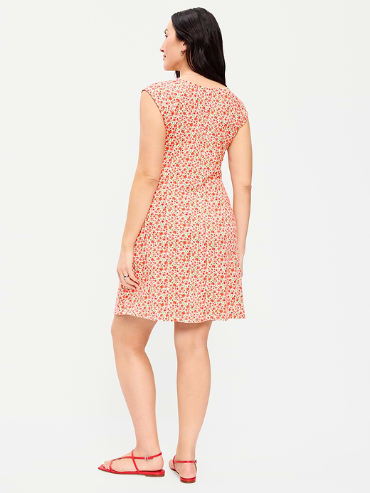 Old Navy Short-Sleeve Scoop-Neck Mini Dress — photo 8