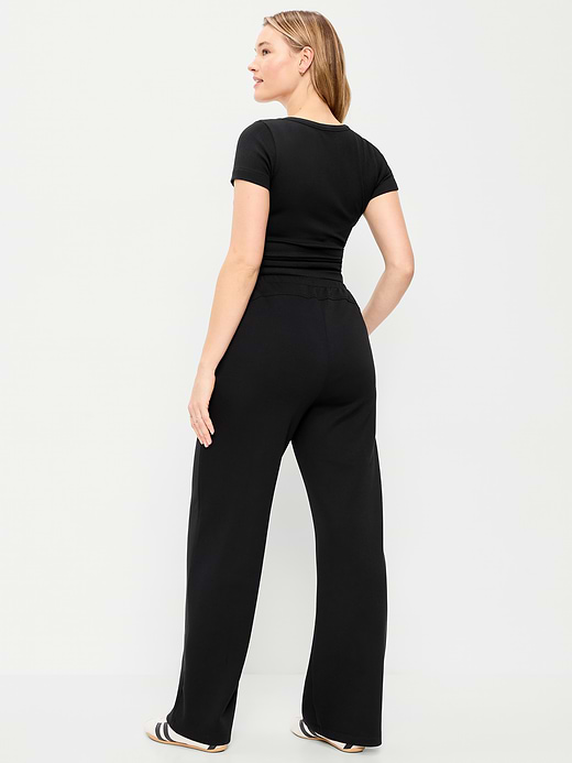 Old Navy Mid-Rise Dynamic Fleece Textured Wide-Leg Sweatpants — photo 7