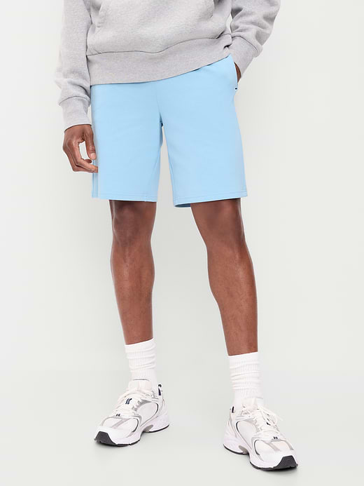 Old Navy Dynamic Fleece 4.0 Shorts -- 8-inch inseam — photo 3