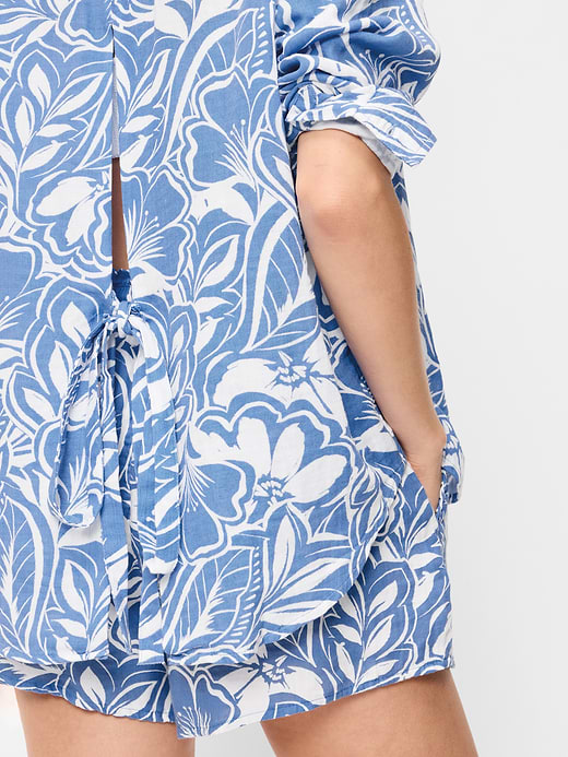 Old Navy Open-Back Crinkle Gauze Button-Down Shirt — photo 5
