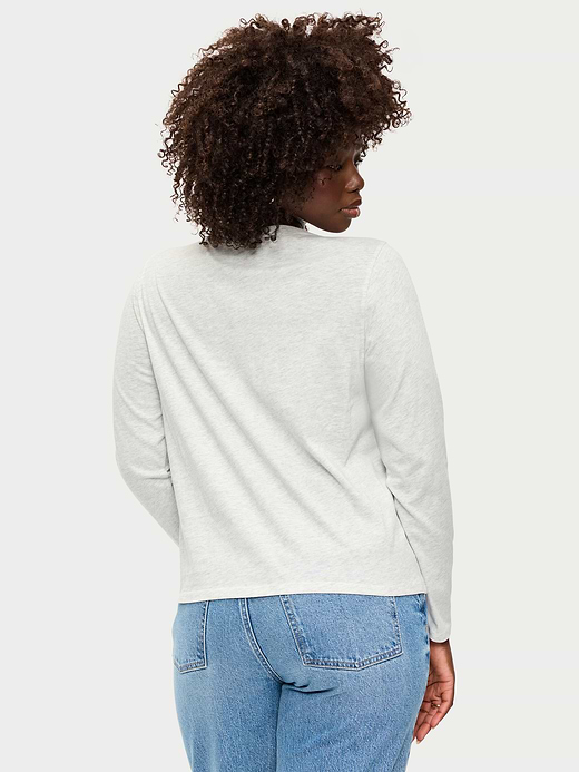 Old Navy EveryWear Long-Sleeve T-Shirt — photo 7