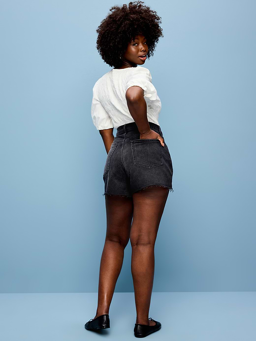 Old Navy Curvy High-Waisted OG Jean Cut-Off Shorts -- 4-inch inseam — photo 6