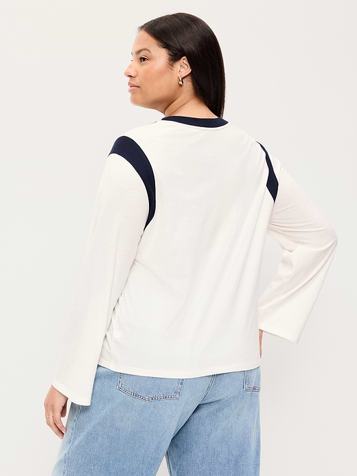 Old Navy EveryWear Long-Sleeve Graphic T-Shirt — photo 9