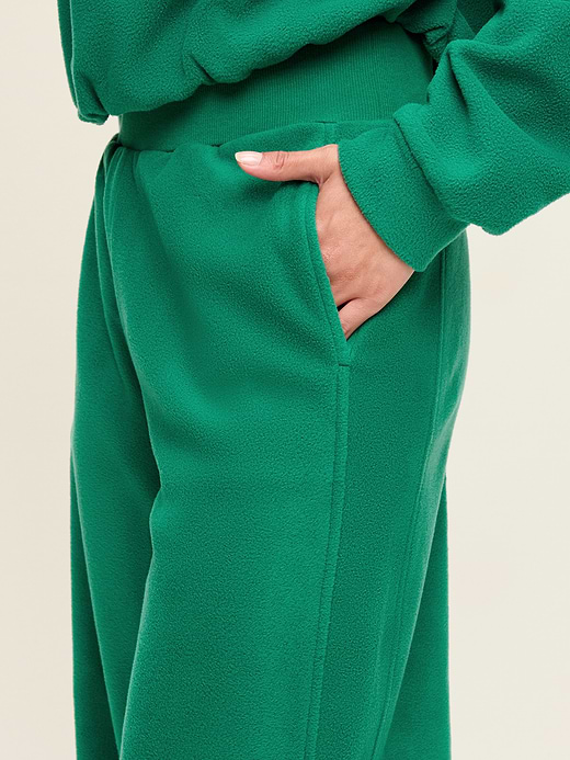 Old Navy Extra High-Waisted Performance Fleece Wide-Leg Sweatpants — photo 5