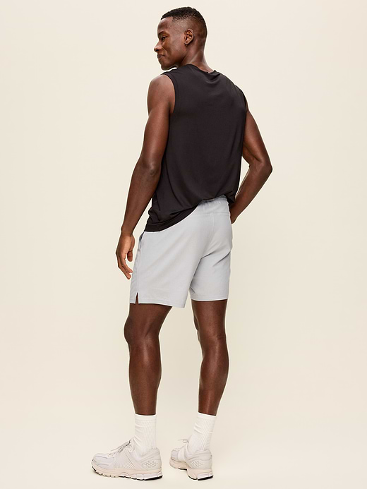 Old Navy StretchTech Workout Shorts -- 7-inch inseam — photo 4