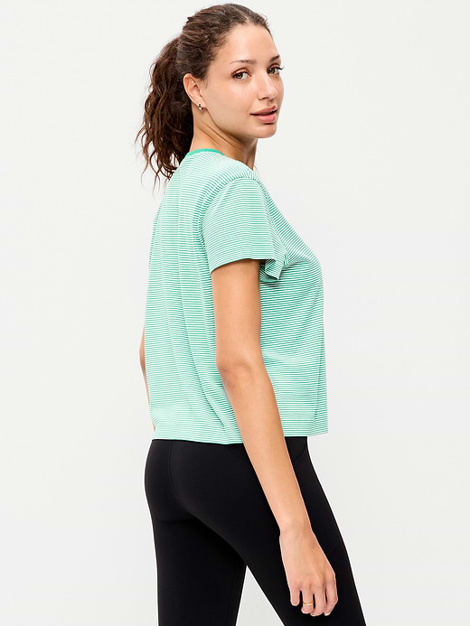 Old Navy Fluid Seamless Loose T-Shirt — photo 3