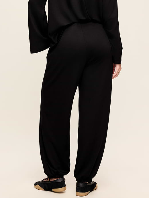 Old Navy Oversized Bounce Lite Bubble Joggers — photo 7