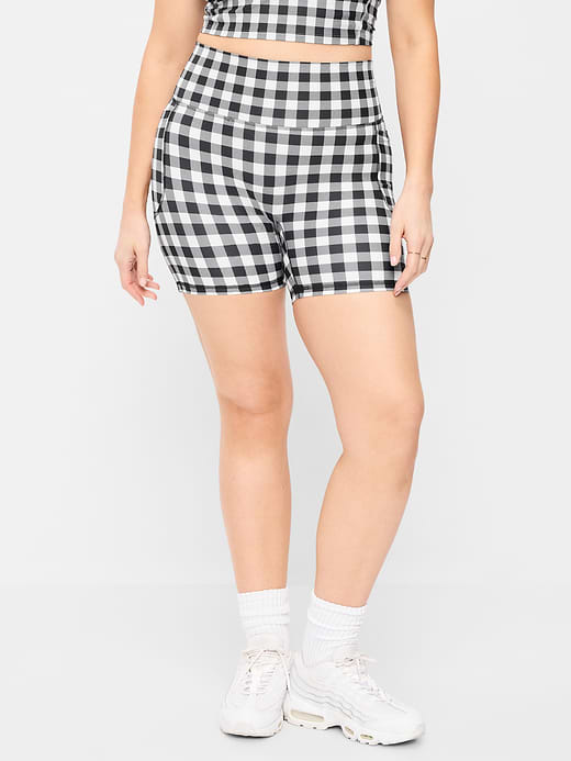 Old Navy Extra-High Waisted PowerSoft Boundless Pocket Biker Shorts-- 6-inch inseam - No Front Seam — photo 5