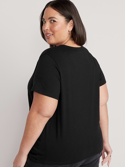 Old Navy EveryWear Crew-Neck T-Shirt — photo 9