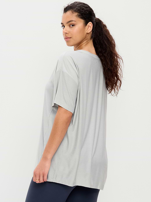 Old Navy CloudMotion Short-Sleeve Tunic — photo 7