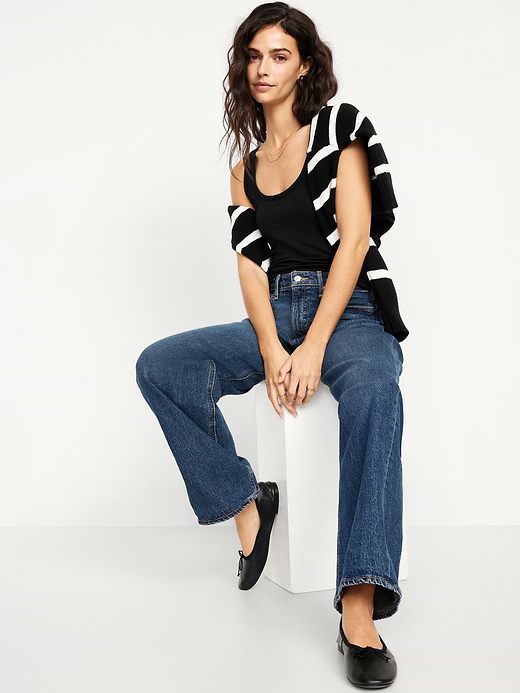 Old Navy First-Layer Scoop-Neck Tank Top — photo 4