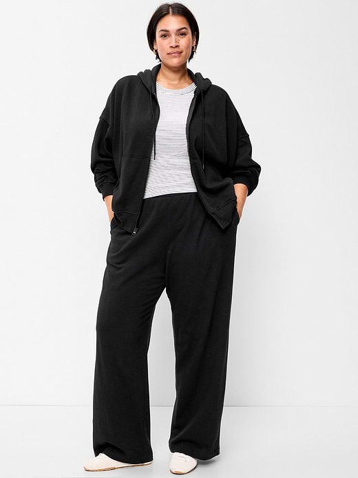 Old Navy High-Waisted SoComfy Wide-Leg Sweatpants — photo 6