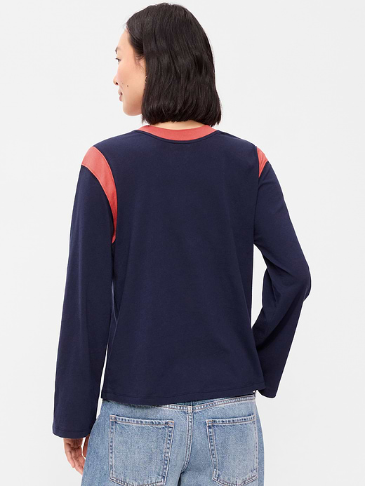 Old Navy EveryWear Long-Sleeve Graphic T-Shirt — photo 3