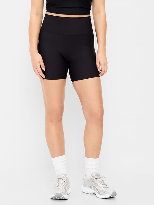 Old Navy Extra-High Waisted PowerSoft Boundless Pocket Biker Shorts-- 6-inch inseam - No Front Seam — photo 5