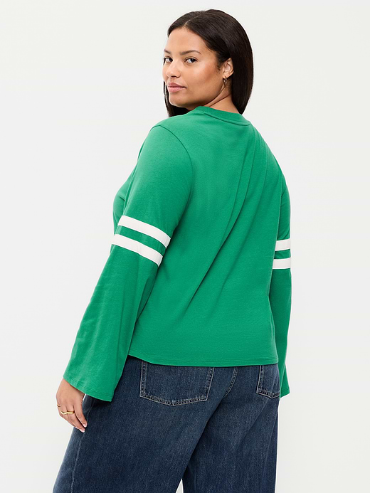Old Navy EveryWear Long-Sleeve Graphic T-Shirt — photo 9