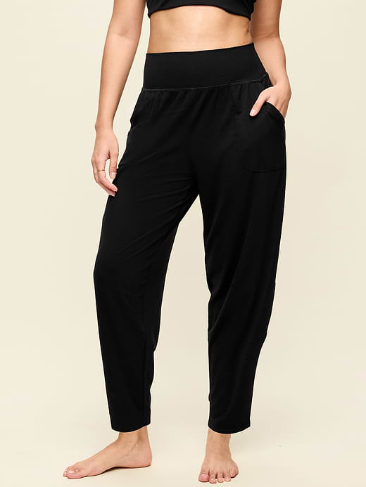 Old Navy High-Waisted StudioSmooth Jogger — photo 7