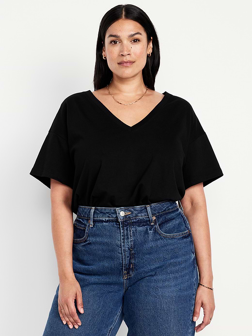 Old Navy Vintage V-Neck T-Shirt — photo 7