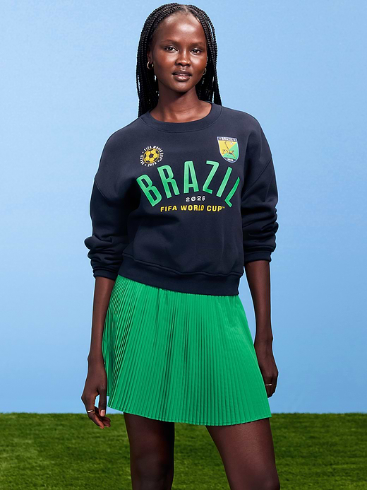 Old Navy FIFA World Cup 26™ Brazil Oversized Graphic Sweatshirt for Women — photo 1