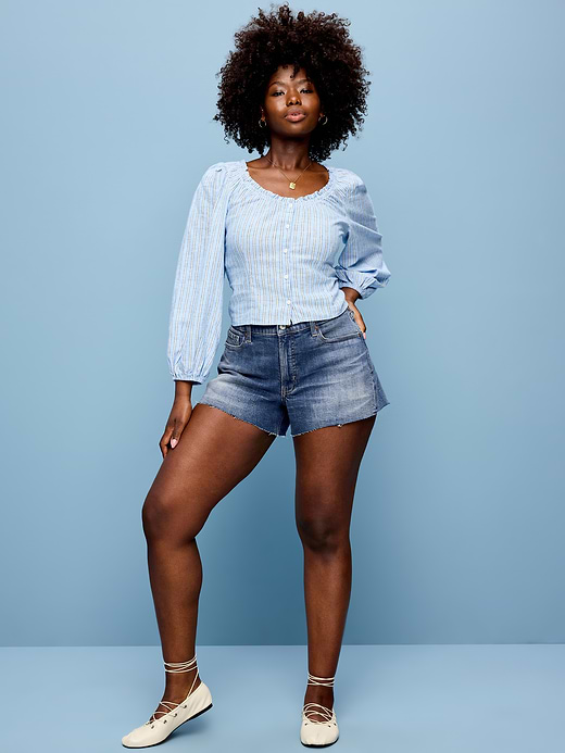 Old Navy Curvy High-Waisted OG Jean Cut-Off Shorts -- 4-inch inseam — photo 5