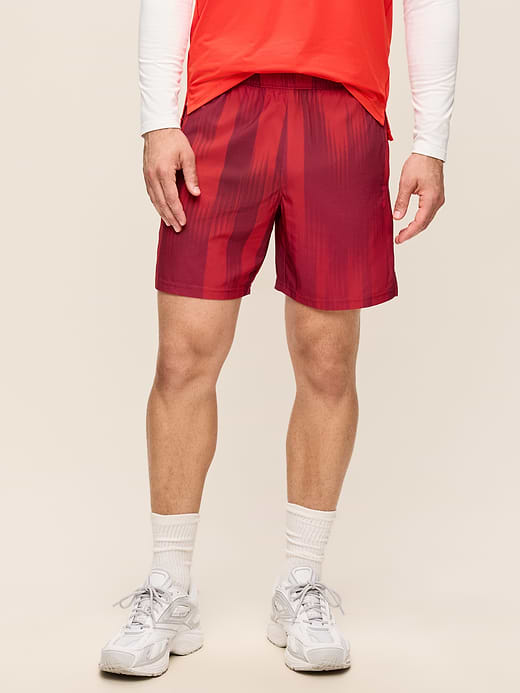 Old Navy StretchTech Workout Shorts -- 7-inch inseam — photo 1