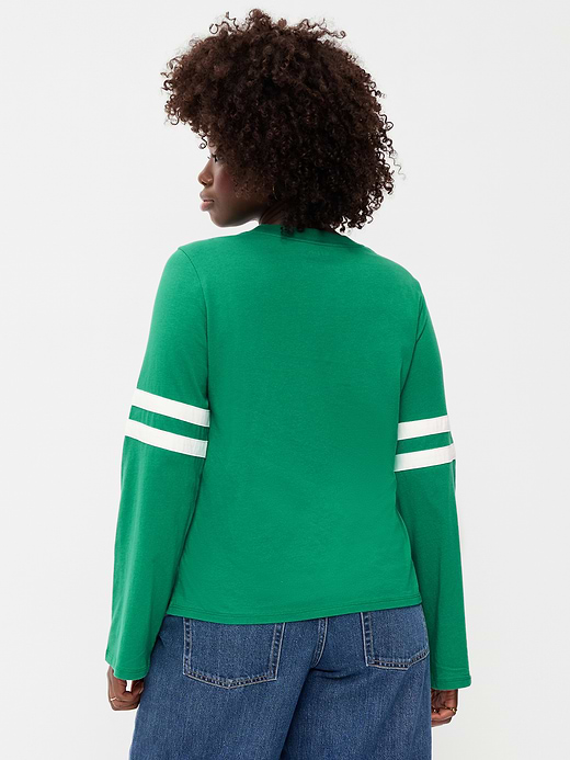 Old Navy EveryWear Long-Sleeve Graphic T-Shirt — photo 7