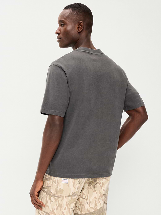 Old Navy Loose Heavyweight Graphic T-Shirt — photo 3