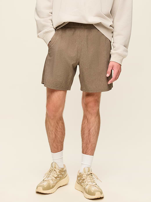 Old Navy StretchTech Workout Shorts -- 7-inch inseam — photo 1