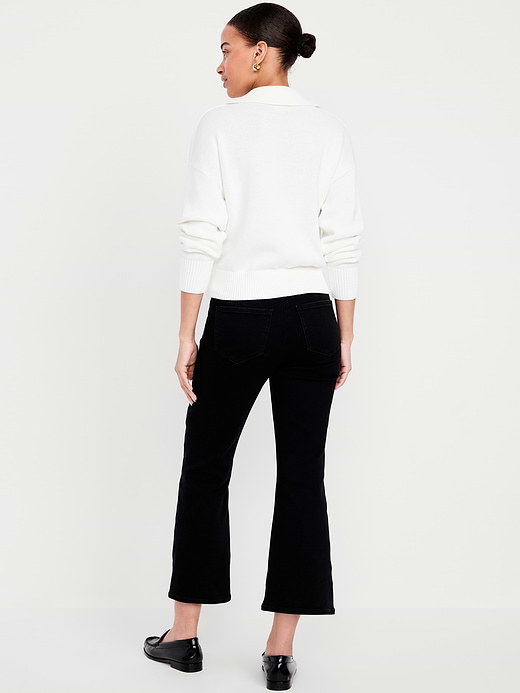 Old Navy High-Waisted Weekender Pull-On Crop Flare Jeans — photo 4