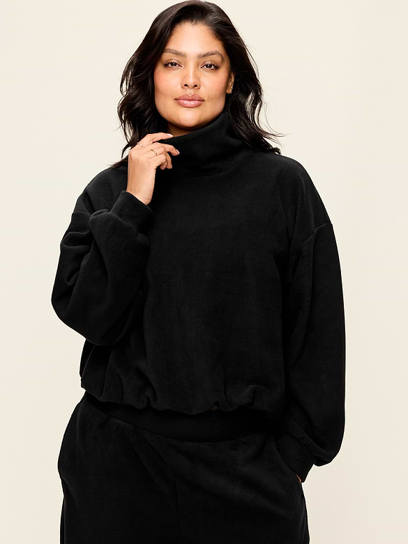 Old Navy Performance Fleece Funnel Neck Pullover — photo 8
