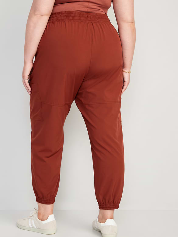 Old Navy Extra High-Waisted StretchTech Cargo Jogger Pants — photo 8