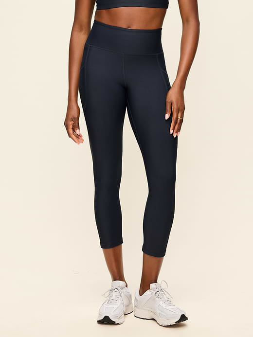 Old Navy High-Waisted PowerSoft Crop Pocket Leggings — photo 11