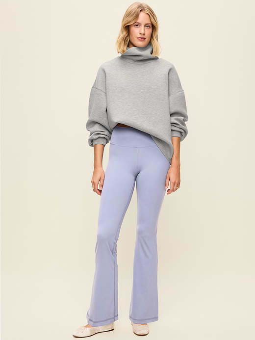 Old Navy High-Waisted StudioSmooth Flare Leggings — photo 3