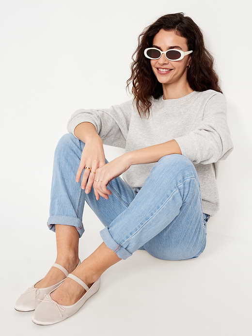 Old Navy Mid-Rise Wow Boyfriend Straight Jeans — photo 4