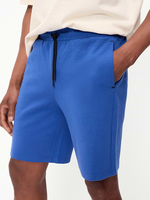 Old Navy Dynamic Fleece 4.0 Shorts -- 8-inch inseam — photo 5