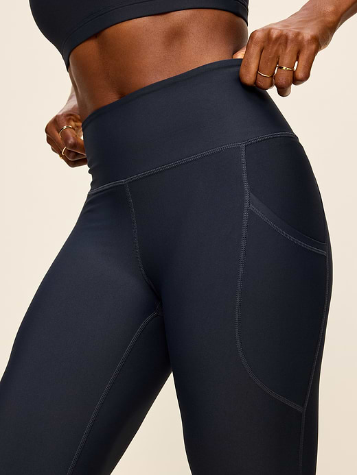 Old Navy High-Waisted PowerSoft 7/8 Pocket Leggings — photo 5