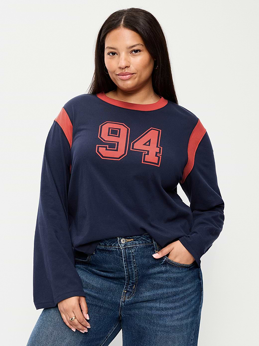 Old Navy EveryWear Long-Sleeve Graphic T-Shirt — photo 9