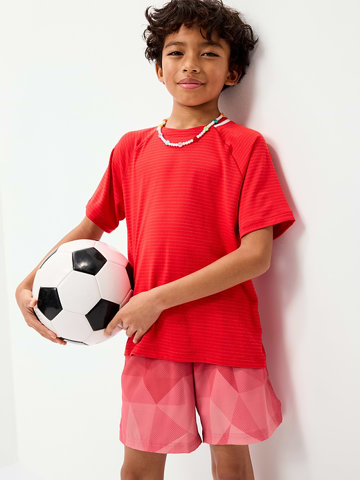 Old Navy Above Knee StretchTech Performance Shorts for Boys — photo 7