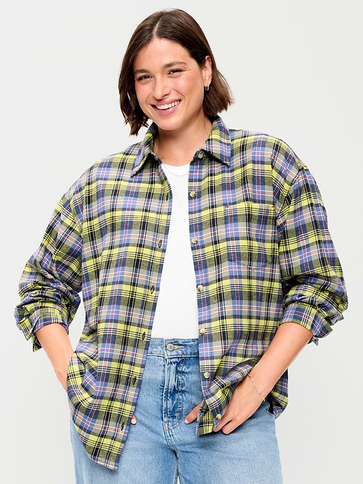 Old Navy Oversized Button-Down Boyfriend Flannel Shirt — photo 6