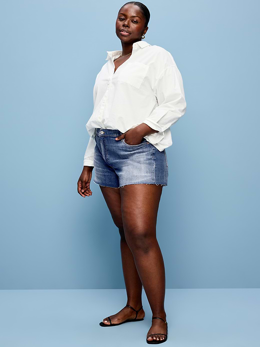 Old Navy Curvy High-Waisted OG Jean Cut-Off Shorts -- 4-inch inseam — photo 7