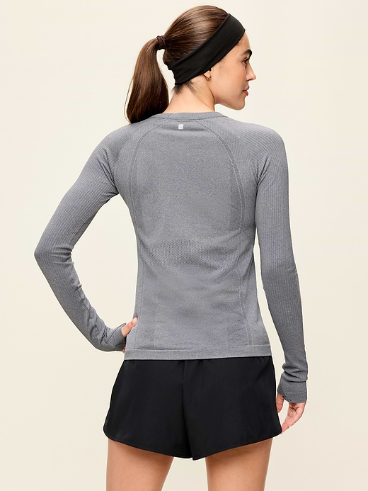 Old Navy Fluid Seamless Fitted Top — photo 3