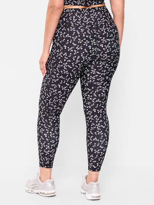 Old Navy High-Waisted PowerSoft 7/8 Pocket Leggings — photo 8